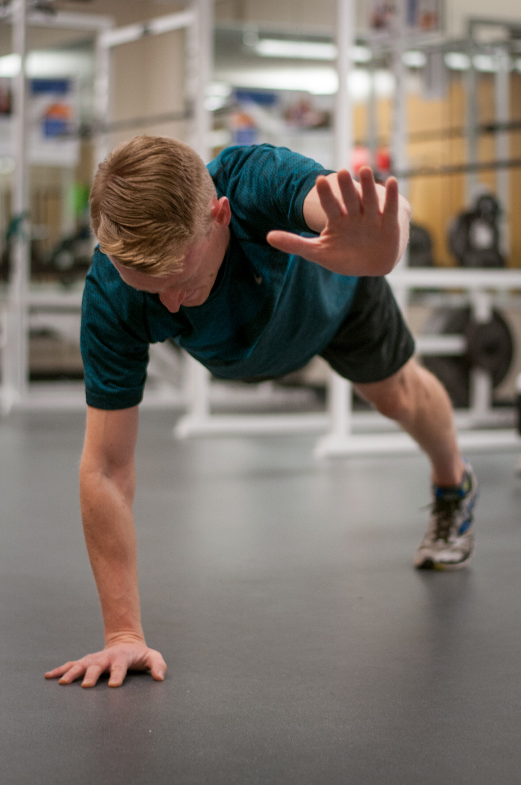 Coach Jeff Wilson demonstrates core workouts for men.